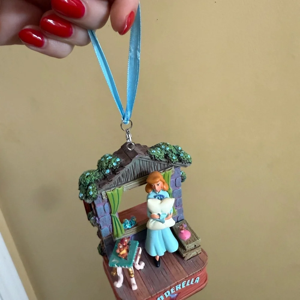 Disney Cinderella Ornament/Decor